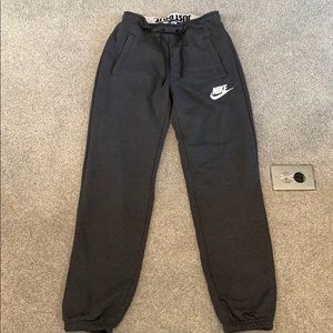 Nike loose fit sweatpants